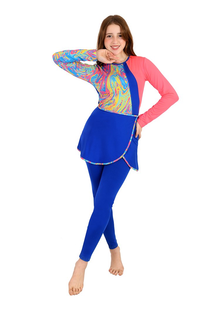 ملابس السباحة للمراهقين